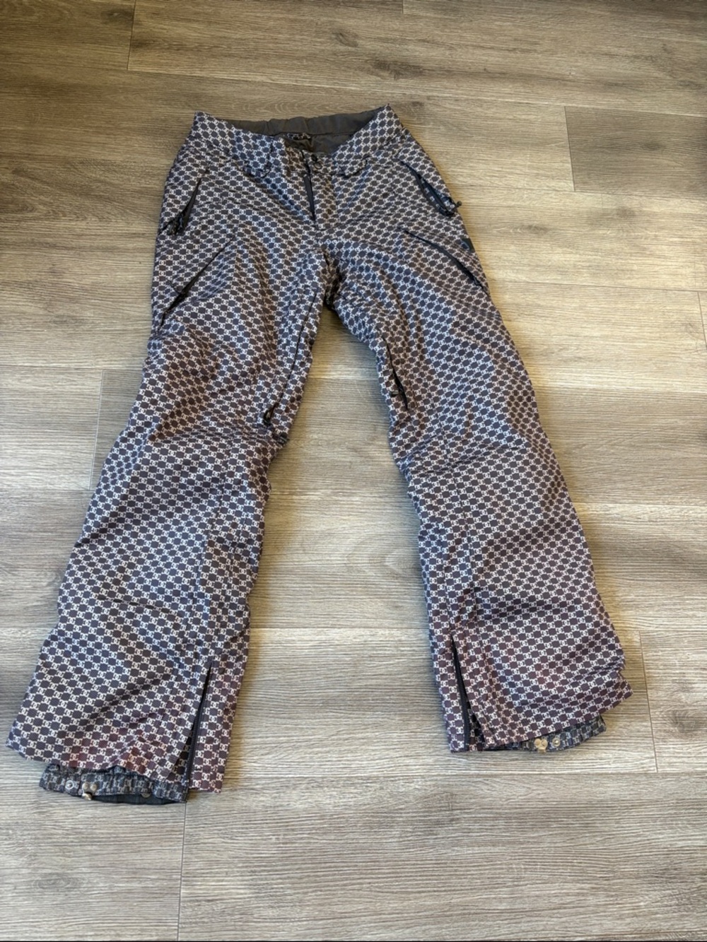 DC Women’s Boot-Cut Snow Pants in Black & Gray Geometric